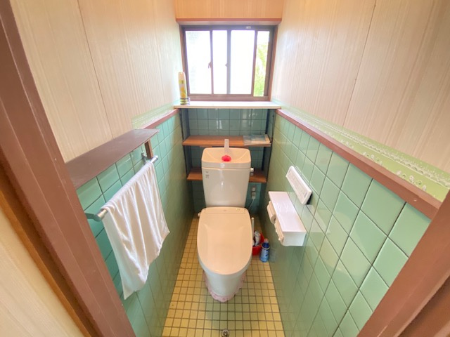 都城市早水町の中古一戸建のトイレ