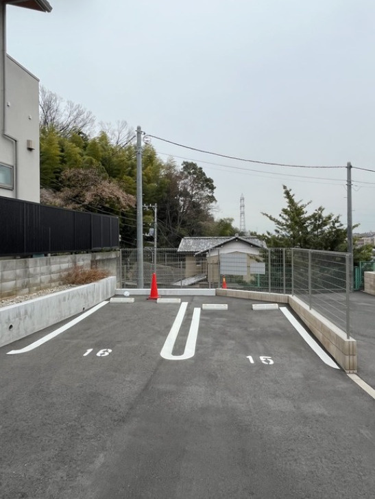 グランフォレストⅢの駐車場