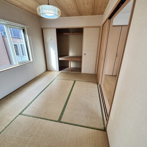 デビイ若草Aの和室