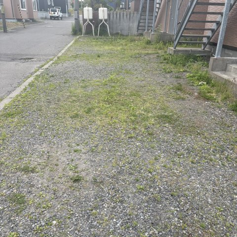 デビイ若草Aの駐車場