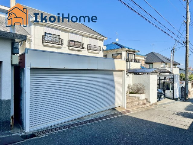 明石市大久保町山手台3丁目の前面道路含む現地写真|●年中無休：当日予約可●カーポート＋ガレージ付の駐車場有り♪2台駐車可！大事なお車も安心です！