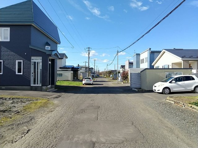 大楽毛3丁目14-14　売土地(公開)の前面道路含む現地写真