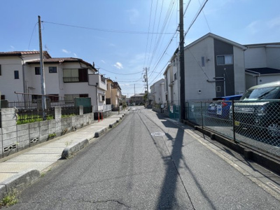【前面道路含む現地写真】 | 三郷市戸ヶ崎1丁目土地