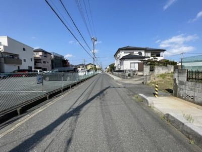 【前面道路含む現地写真】 | 三郷市戸ヶ崎1丁目土地