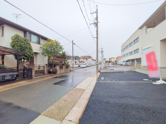 【前面道路含む現地写真】