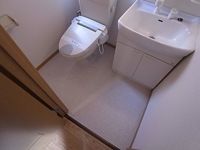 神戸市兵庫区大井通２丁目のテラスのトイレ