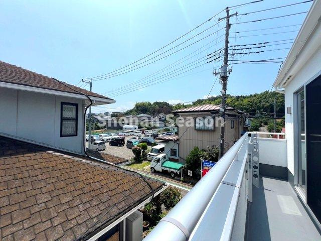 【展望】 | 周辺は長閑な環境が広がります♪
洗濯物を干す時間も、ホッと一息つけそうですね。