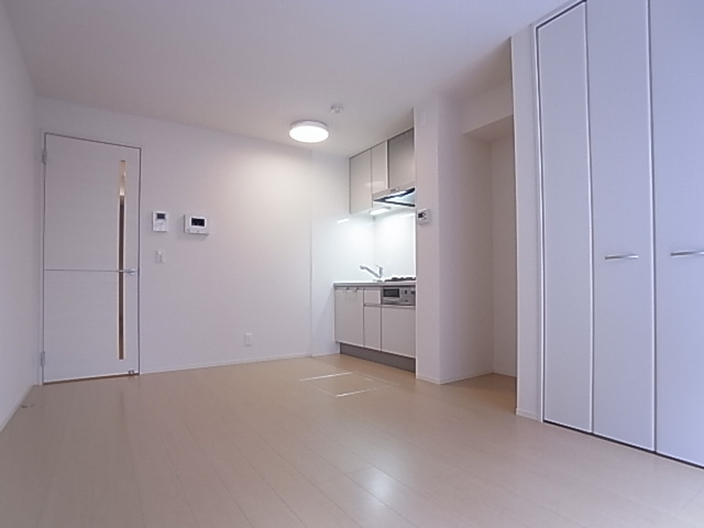 神戸市長田区西尻池町２丁目のアパートの居間・リビング|室内