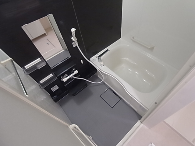 神戸市長田区西尻池町２丁目のアパートの浴室|浴室