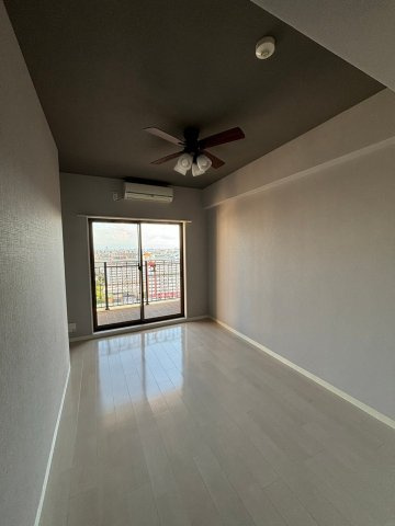 Luxe難波西Ⅲの居間・リビング