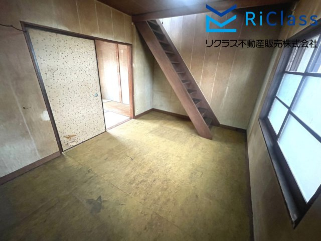 中古戸建　神戸市長田区長田天神町１丁目17の洋室|明るい洋室です