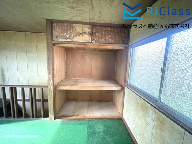 中古戸建　神戸市長田区長田天神町１丁目17の洋室|収納あります