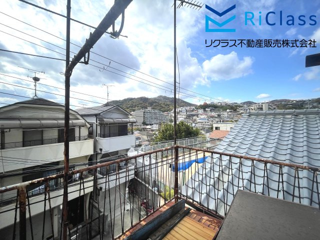 中古戸建　神戸市長田区長田天神町１丁目17のバルコニー|バルコニーがあります