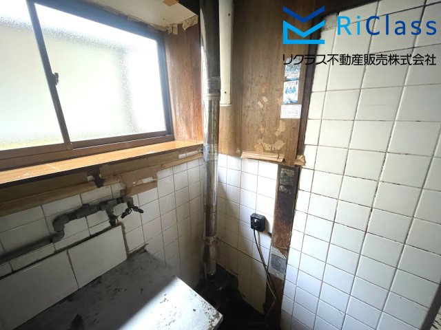 中古戸建　神戸市長田区長田天神町１丁目17のキッチン|ガスコンロ設置場所