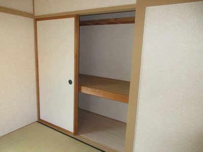 【収納】 | セントラルハウスA | 和室8帖