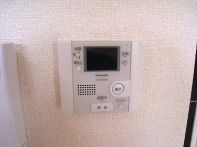 【セキュリティ】 | クレセントⅡ | 防犯対策に有効なカメラ付きインターホン！突然の来客にもバッチリ対応できちゃいます☆