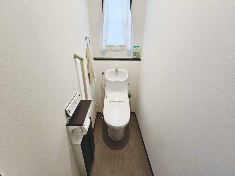 西野田町　中古戸建のトイレ