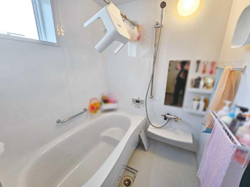 西野田町　中古戸建の浴室