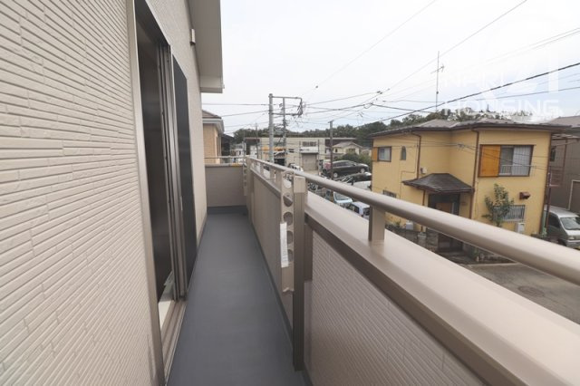 【バルコニー】 | 武蔵村山市伊奈平5丁目　新築　全2棟　1号棟 | 南面バルコニー