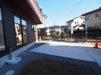 【駐車場】 | Blooming　Garden　御山沢田　４号棟