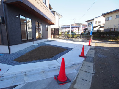 【駐車場】 | Blooming　Garden　御山沢田　４号棟
