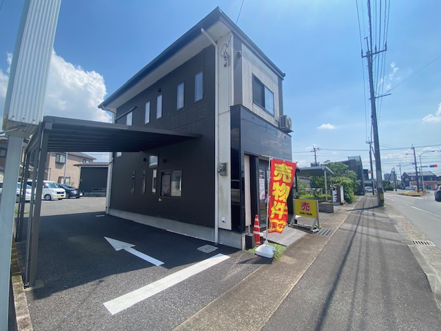 都城市祝吉町の店舗の外観