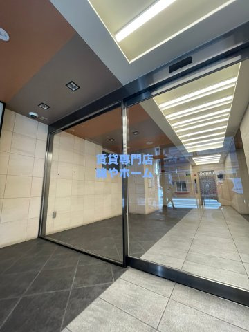 アーバンフラッツ難波東のエントランス|ゆとりのあるエントランスです