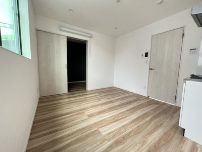 【洋室】 | MK Residency（エムケーレジデンシー）