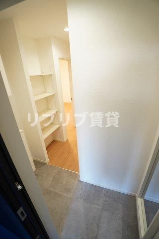 アウレリオ東千葉の玄関
