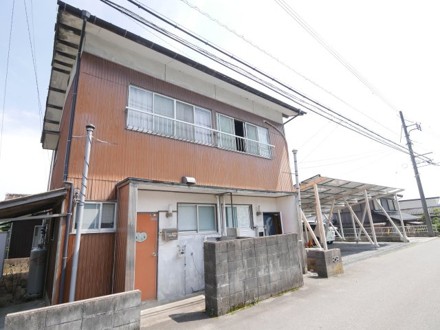 森重アパート_西側の外観