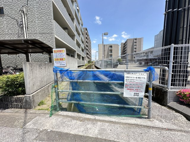 COCO北本町のエントランス
