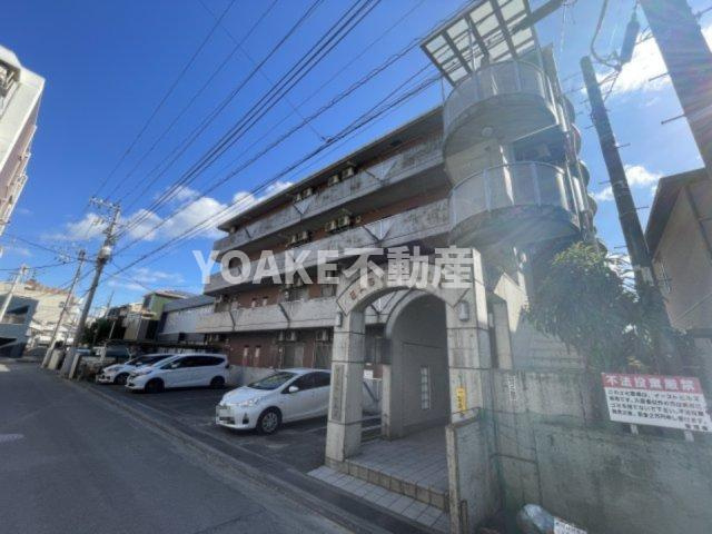 イーストヒルズの外観