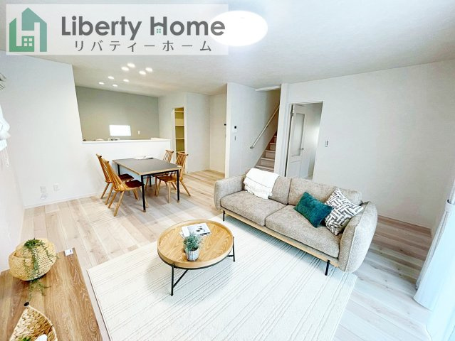 クライン龍ヶ崎市白羽第1期　２号棟　新築戸建の居間・リビング