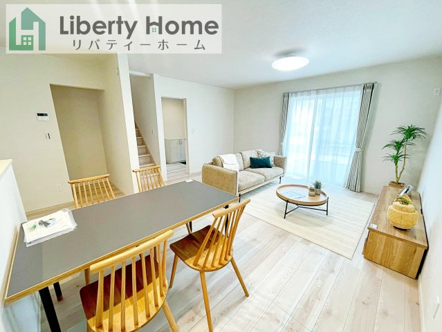 クライン龍ヶ崎市白羽第1期　２号棟　新築戸建の居間・リビング