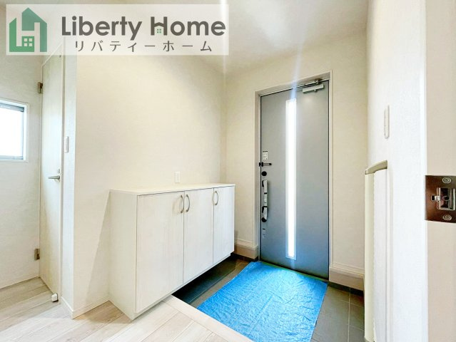 クライン龍ヶ崎市白羽第1期　２号棟　新築戸建の玄関