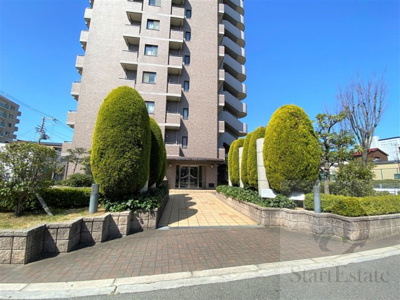 【エントランス】 | ルイシャトレ平野