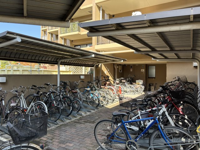 アステージ安東駅前の駐輪場