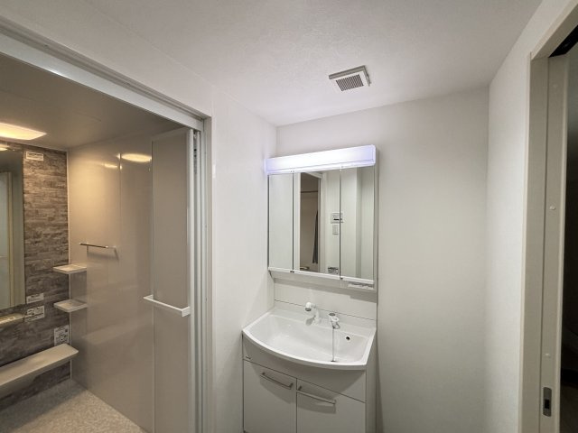 アステージ安東駅前の独立洗面台