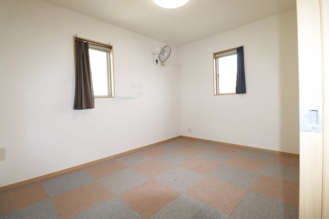 【中古】郡山市久留米5丁目　　　　柴宮小学校、郡山第7中学校の洋室