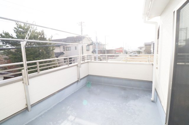 【中古】郡山市久留米5丁目　　　　柴宮小学校、郡山第7中学校のバルコニー