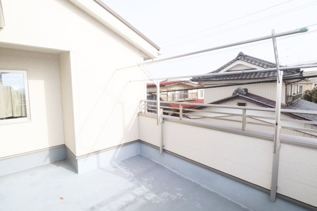 【中古】郡山市久留米5丁目　　　　柴宮小学校、郡山第7中学校のバルコニー