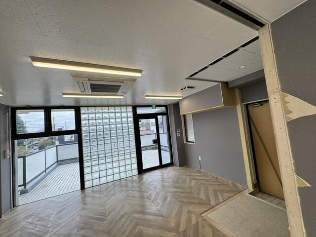 沖津ビル２Ｆ