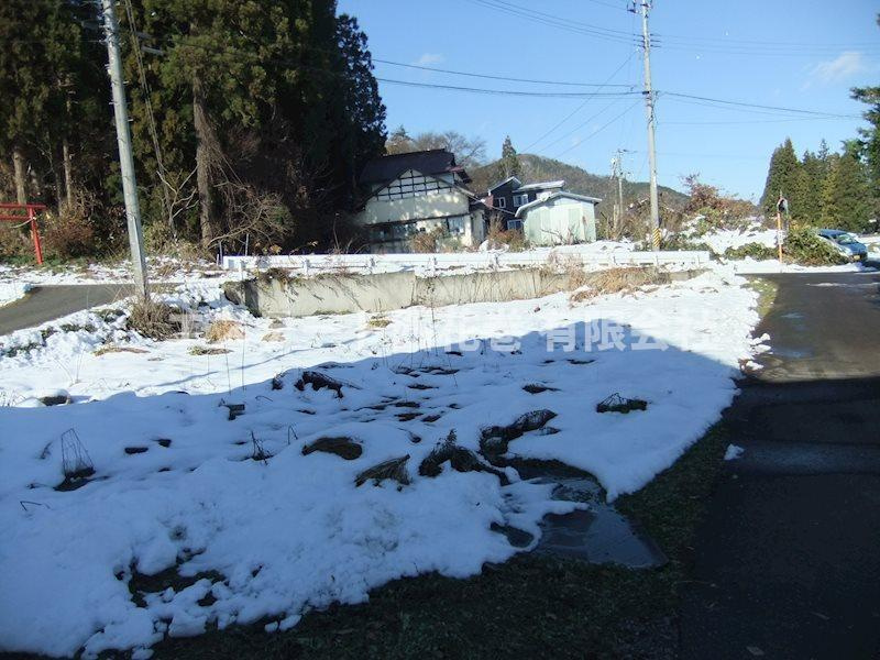 湯本第19地割　土地の展望|北側が高くなっております。