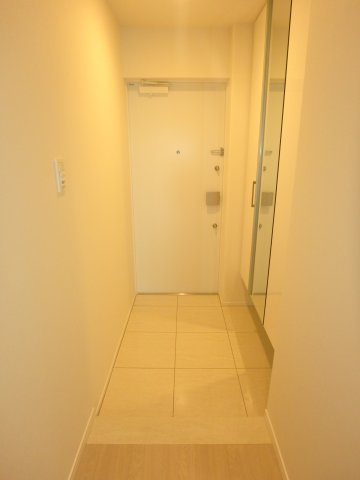 アルファステイツ老松小南の玄関