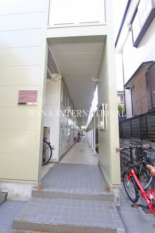 レオパレス北町のエントランス