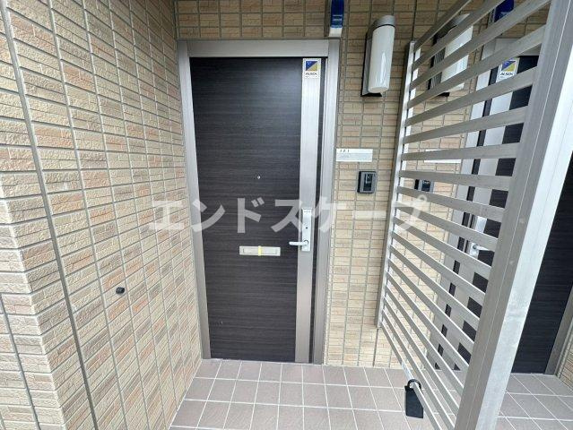 グランシャリオの玄関|高崎、前橋、伊勢崎エリアのお部屋探しはエンドスケープまで！お客様の理想お聞かせ下さい♪