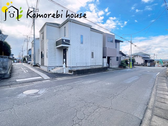 上尾市平方 中古一戸建ての前面道路含む現地写真|前面道路含む現地写真です