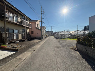 【前面道路含む現地写真】