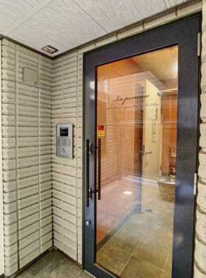 【ロビー】 | ラボム