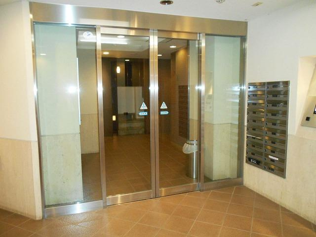 代官山デュープレックスのエントランス| 